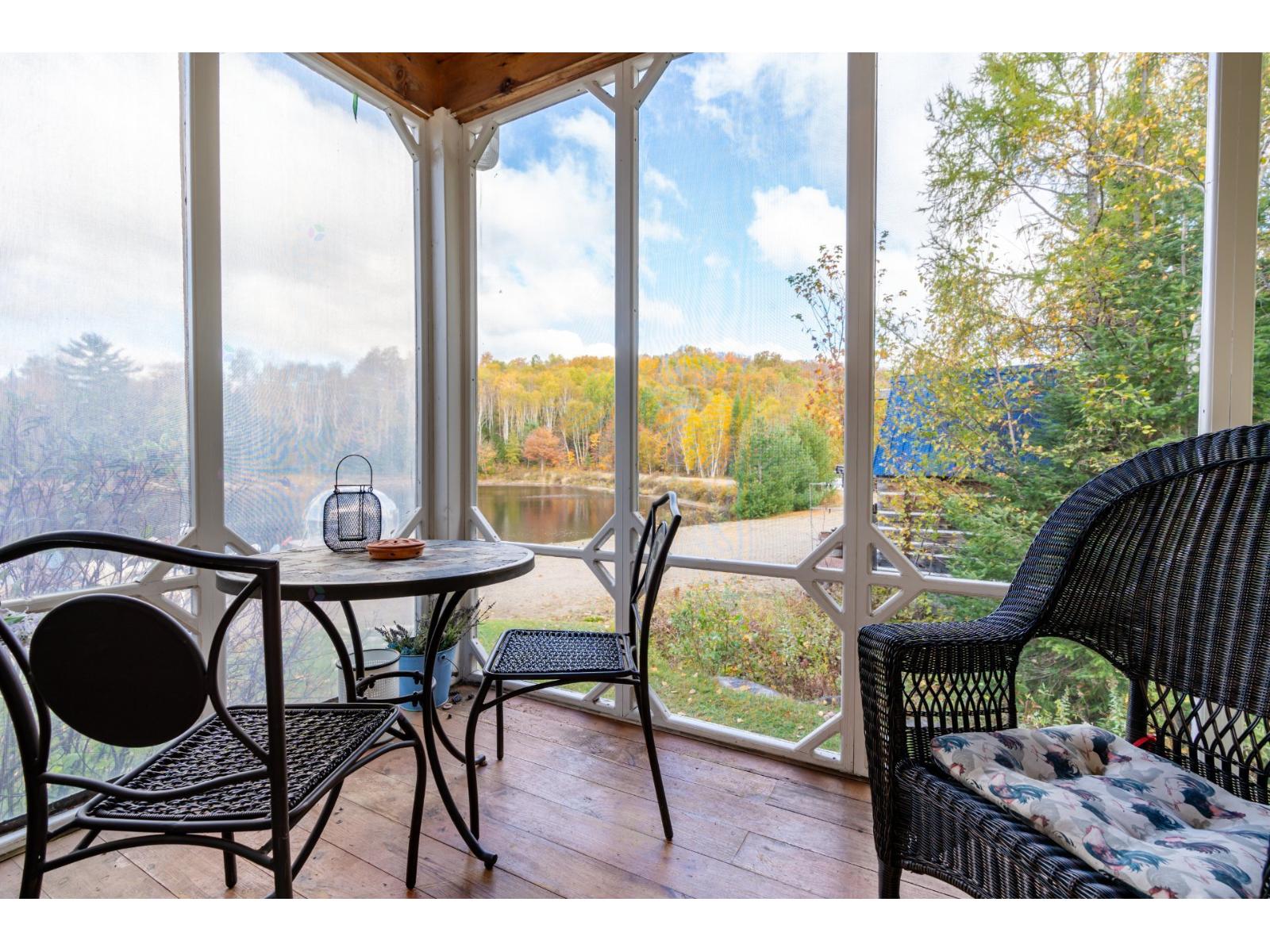 1595 Mtée De La Réserve Property Photo 39