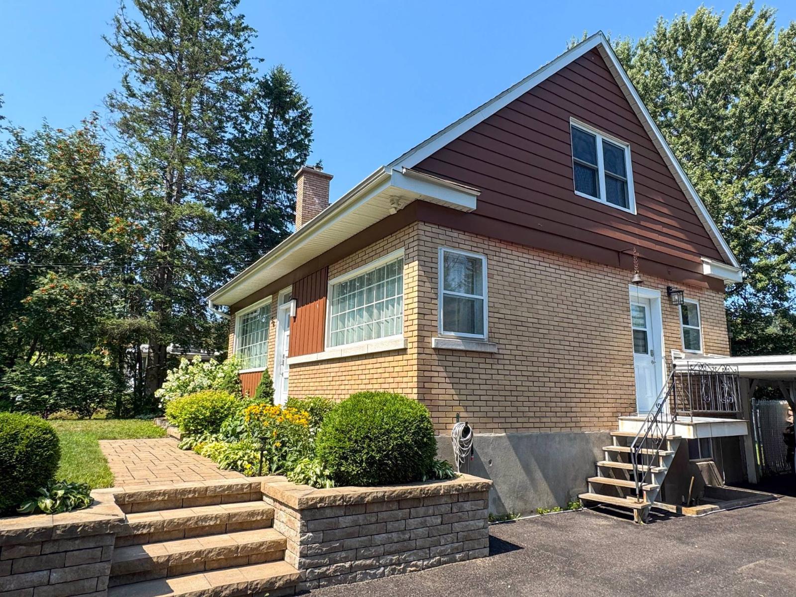 58 Av. Turcot Property Photo 1