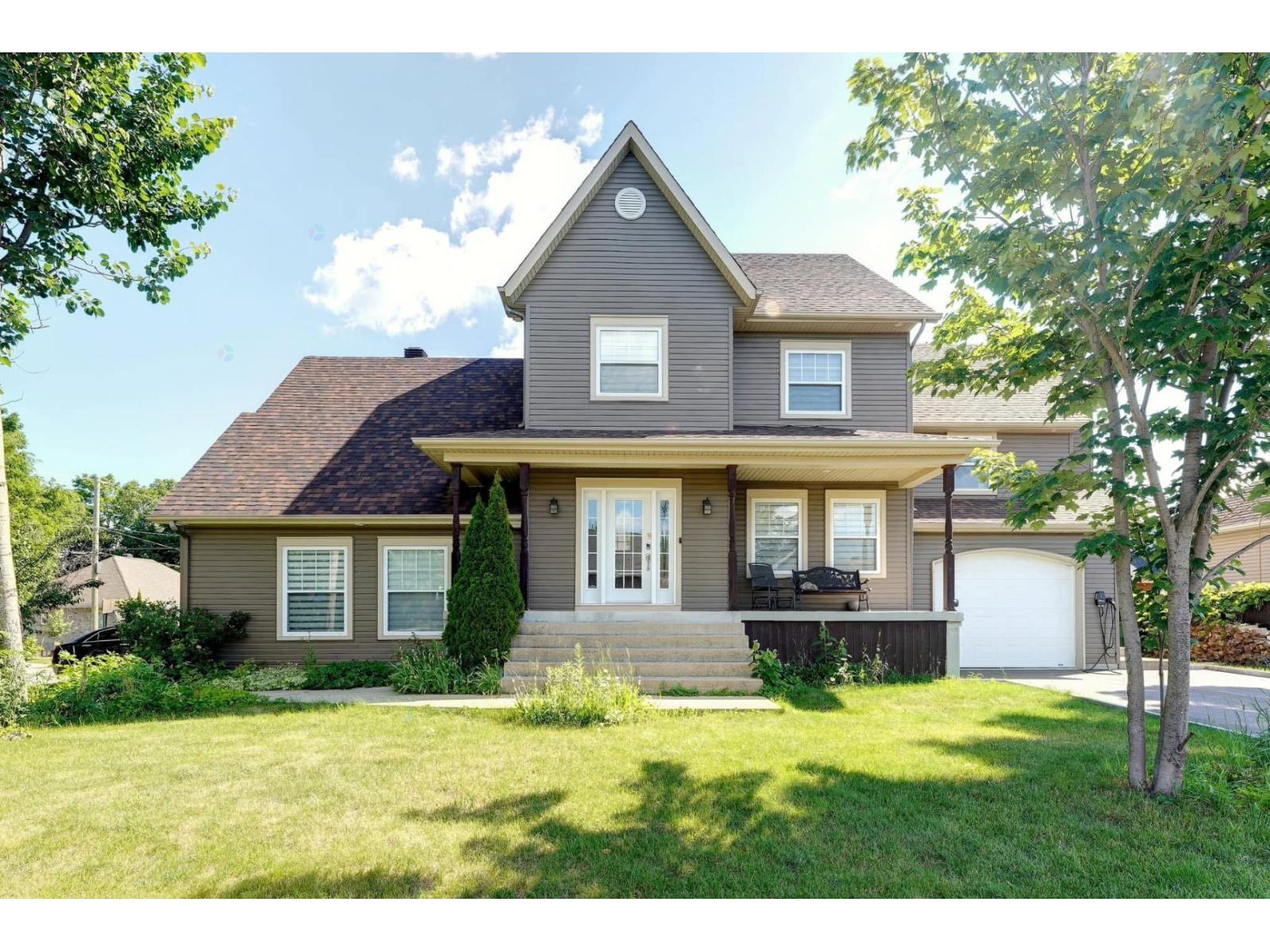 440 3e Avenue Property Photo 1