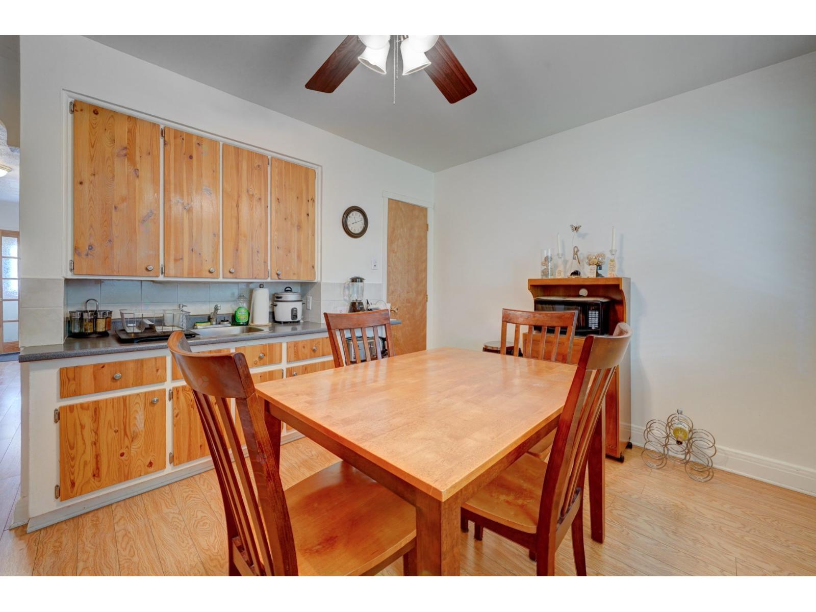 353-355a 3e Avenue Property Photo 8