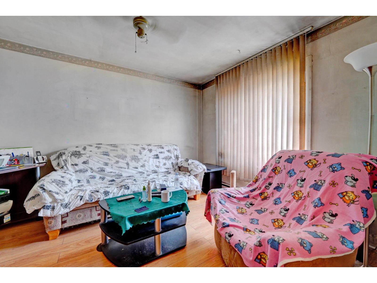 353-355a 3e Avenue Property Photo 18