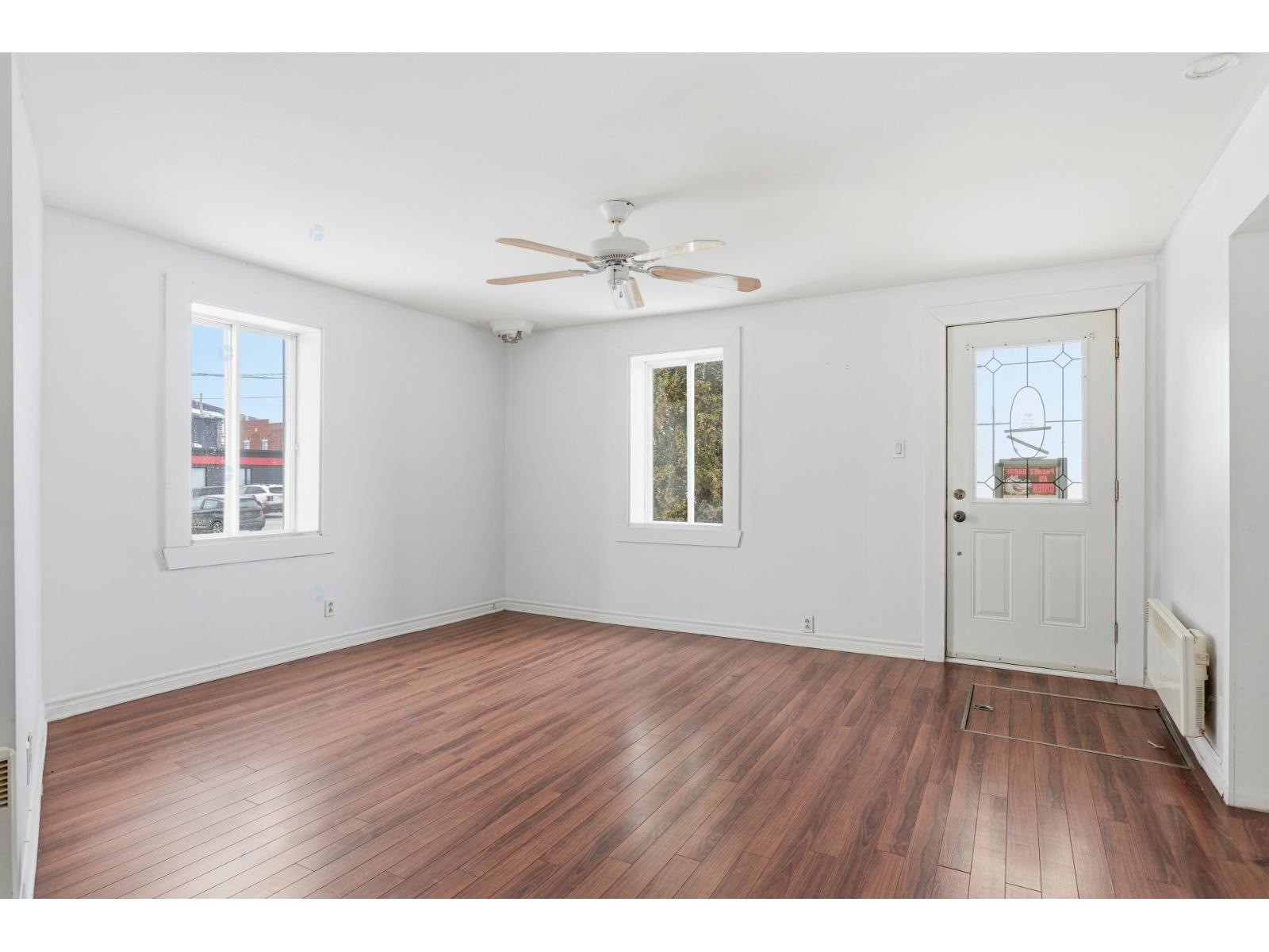 189-191 14e Avenue Property Photo 9