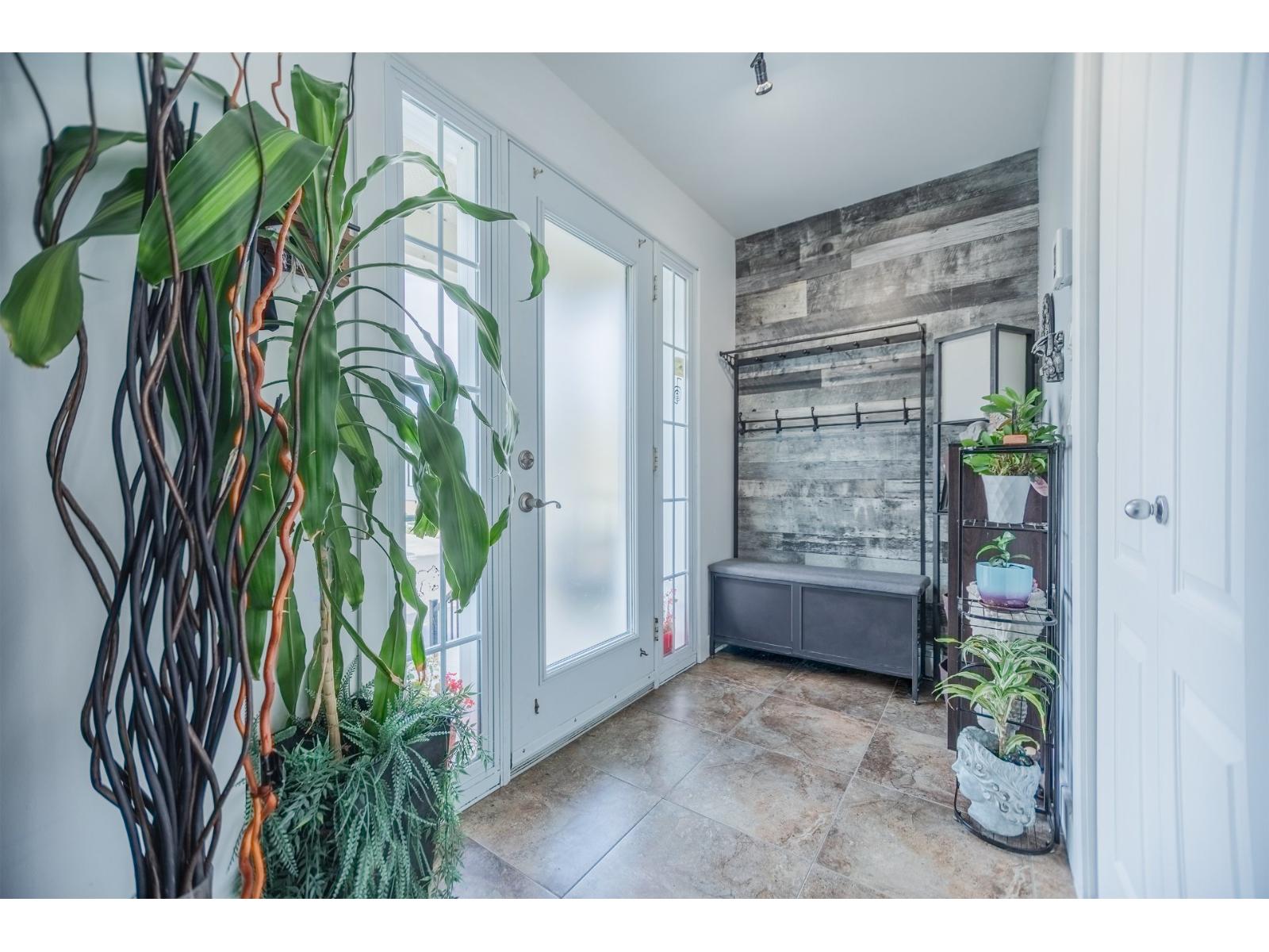 50 Rue Jacques-riopel Property Photo 2