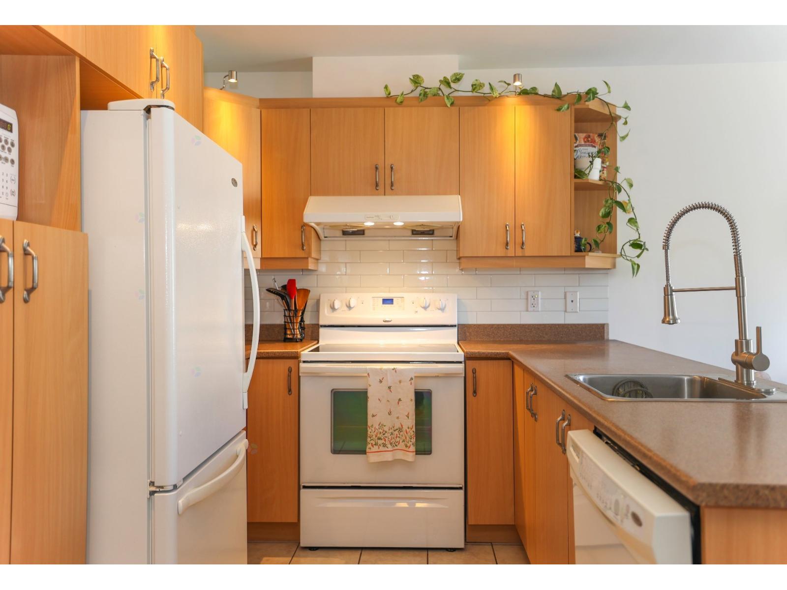 402 Rue Des Merles Property Photo 4
