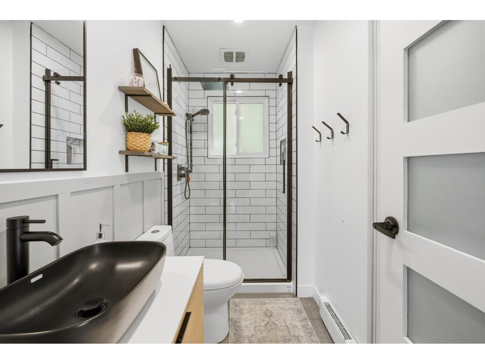 82 Av. Rosa Property Photo 23