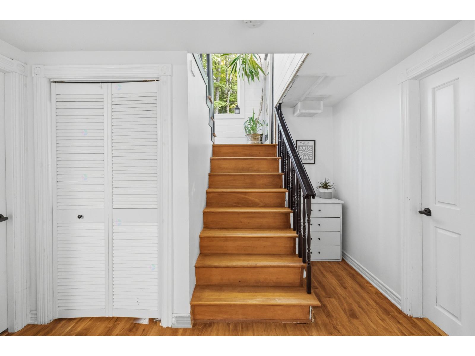 82 Av. Rosa Property Photo 27