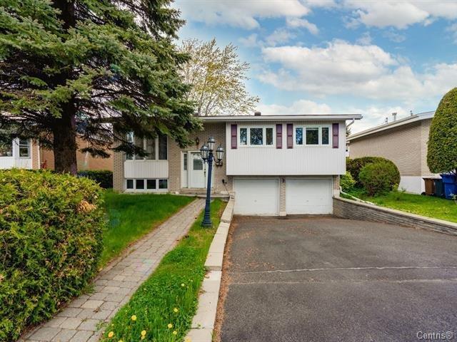 5880 Rue Béliveau Property Photo 1