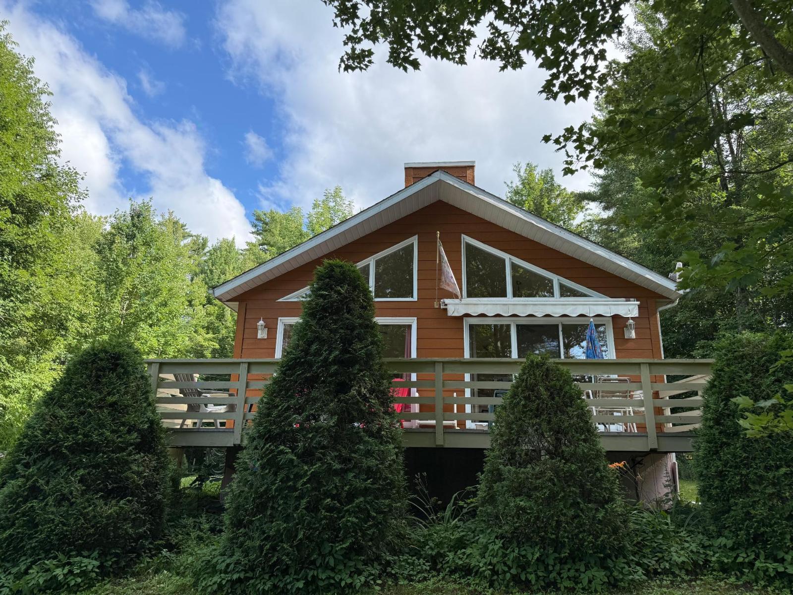 178 Ch. Du Lac-nick Property Photo 1