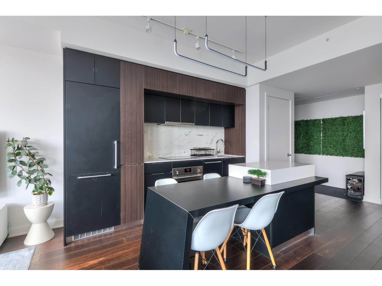 1188 Rue St-antoine O., #3606 Property Photo 7