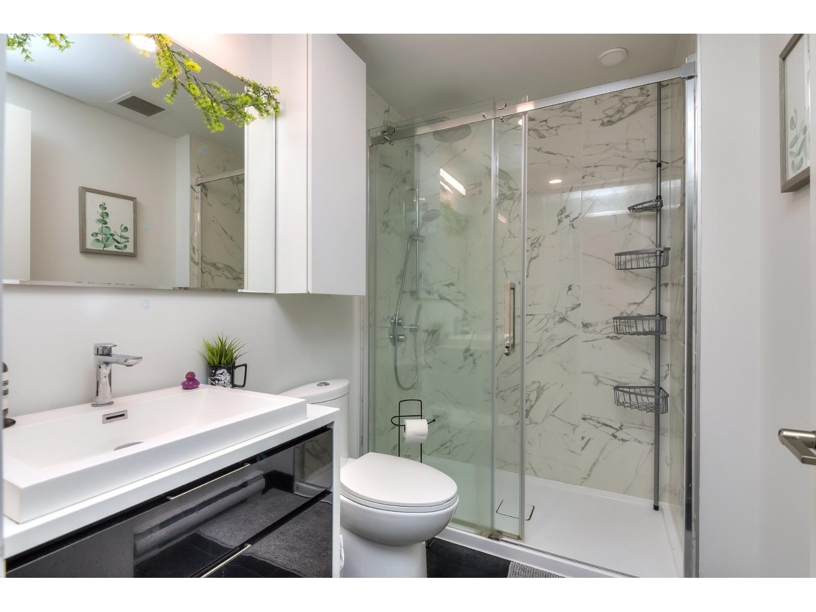 1188 Rue St-antoine O., #3606 Property Photo 11
