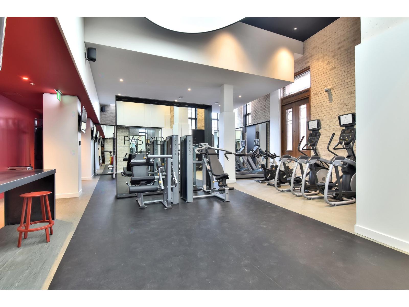 1188 Rue St-antoine O., #3606 Property Photo 31
