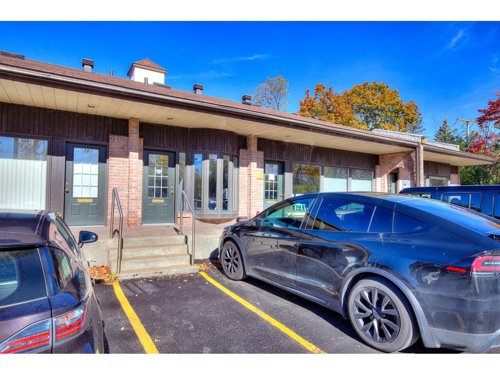 36-38 Rue Canvin Property Photo 1