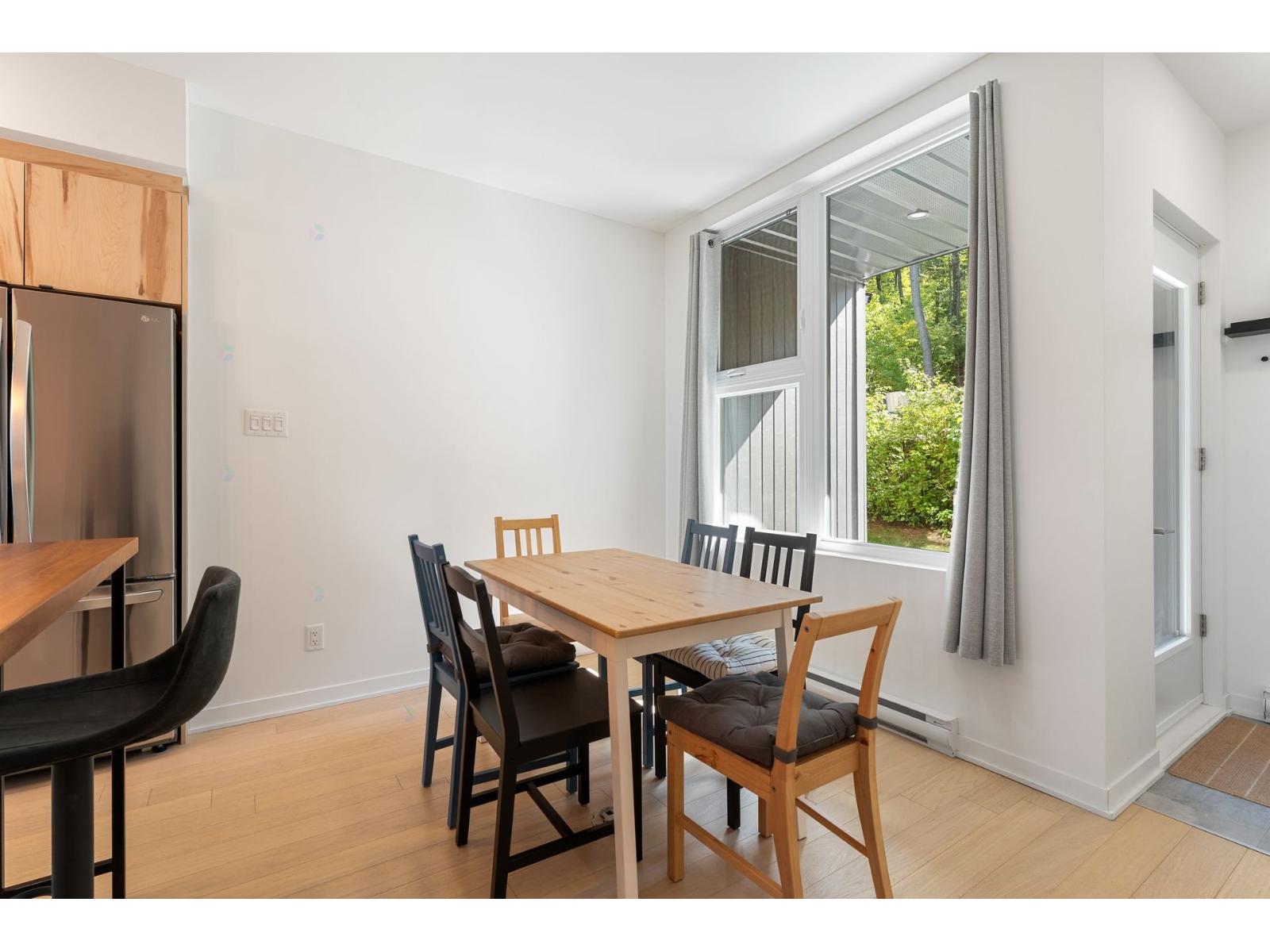 281 Ch. Des Diligences, #102 Property Photo 5