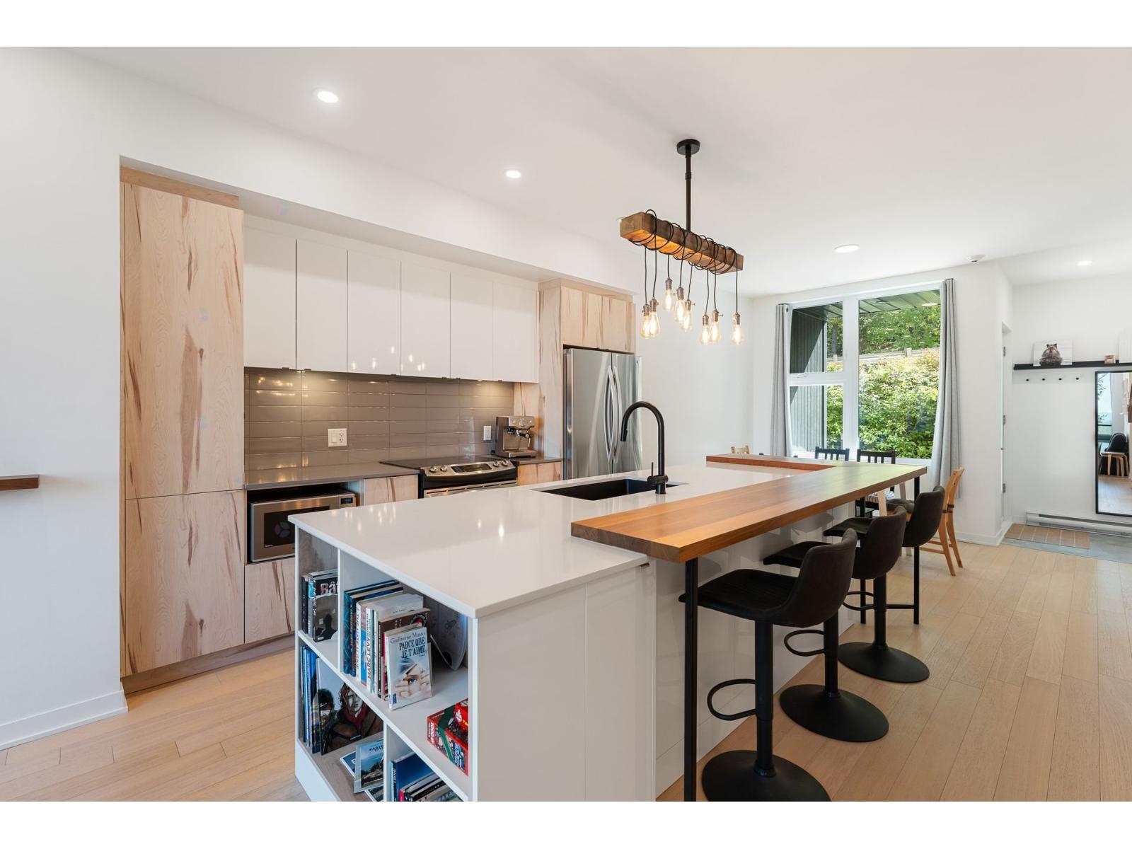 281 Ch. Des Diligences, #102 Property Photo 6