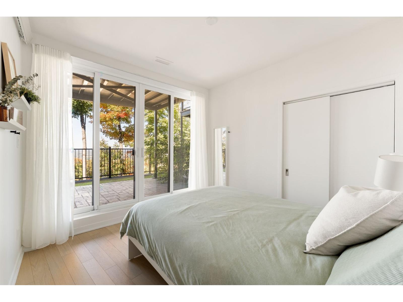 281 Ch. Des Diligences, #102 Property Photo 18