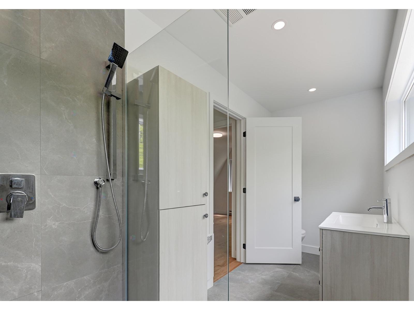 24 Rue Des Pins Property Photo 32