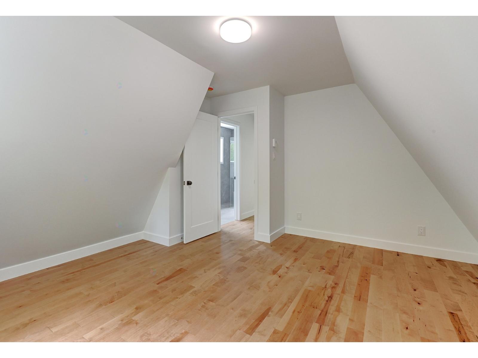 24 Rue Des Pins Property Photo 34