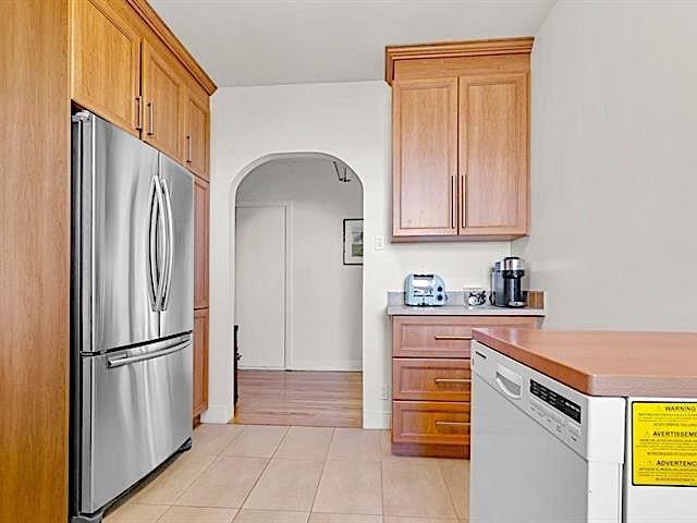 3475 Av. Ridgewood, #407 Property Photo 4