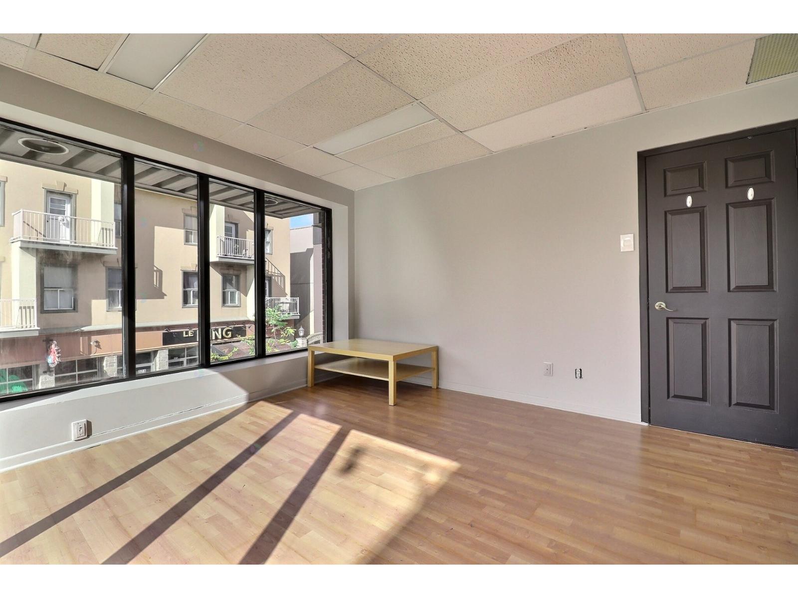 369-375 Rue Notre-dame Property Photo 3