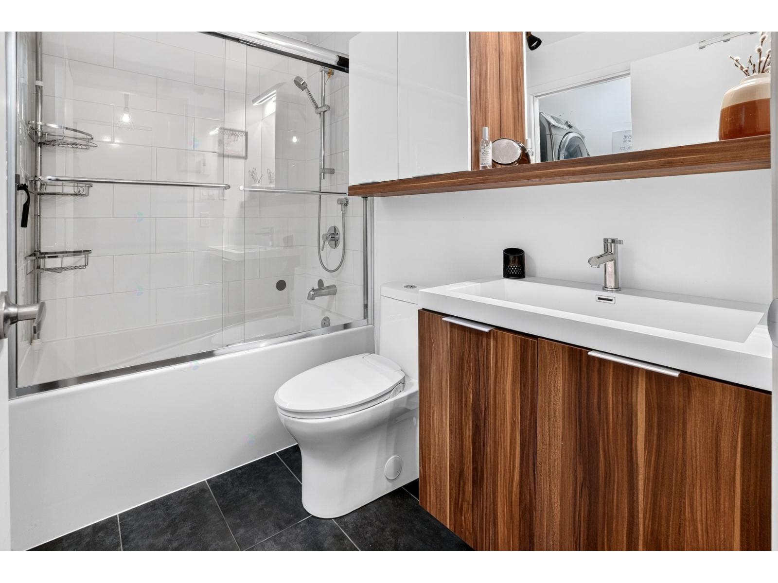 534 Rue Nicolet, 202 Property Photo 11