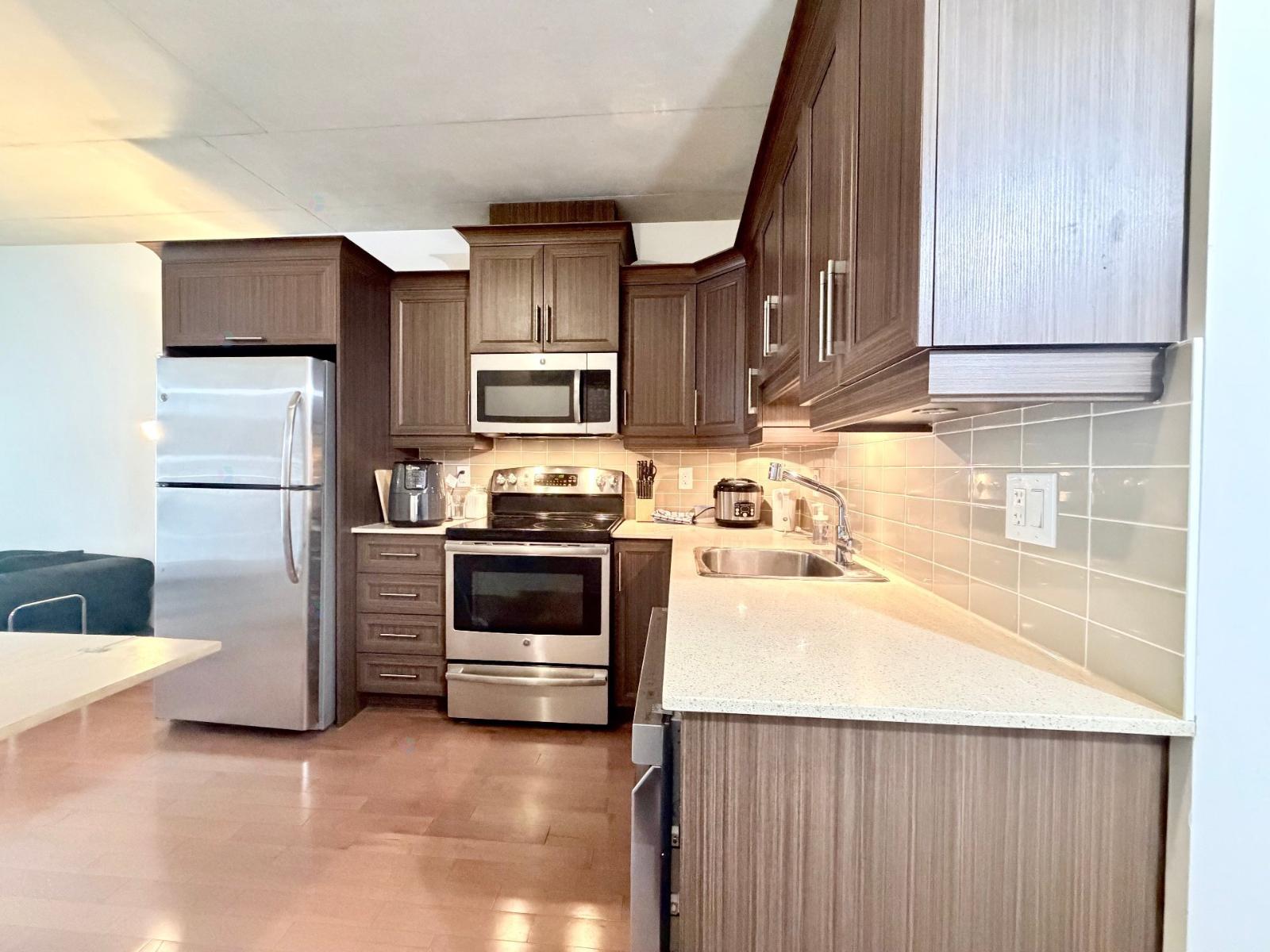 1235 Rue Bishop, #504 Property Photo 7