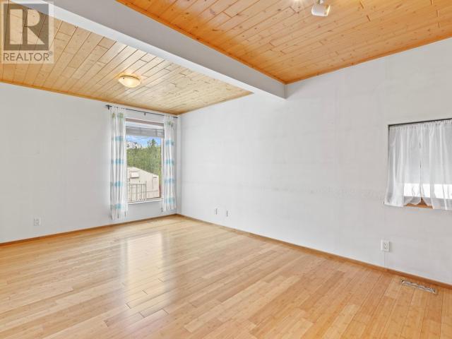 115 Mackintosh Street Property Photo 12