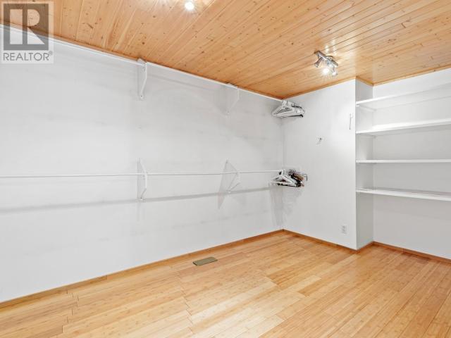 115 Mackintosh Street Property Photo 14