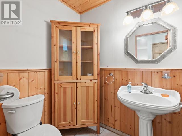 115 Mackintosh Street Property Photo 22