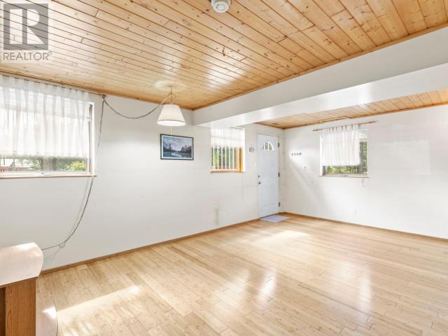 115 Mackintosh Street Property Photo 28