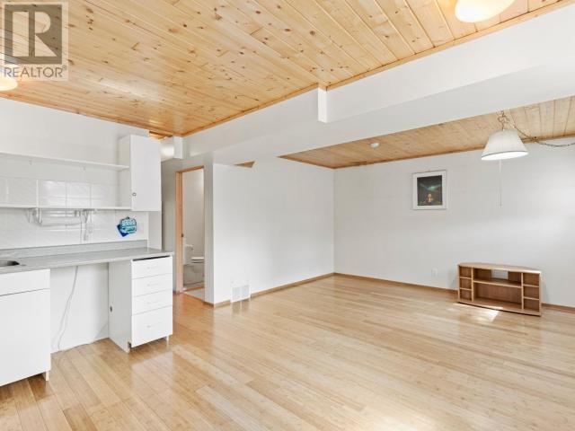 115 Mackintosh Street Property Photo 29