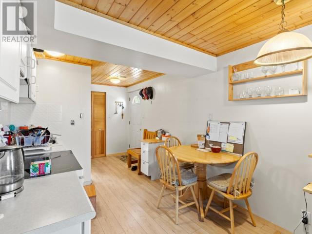 115 Mackintosh Street Property Photo 37