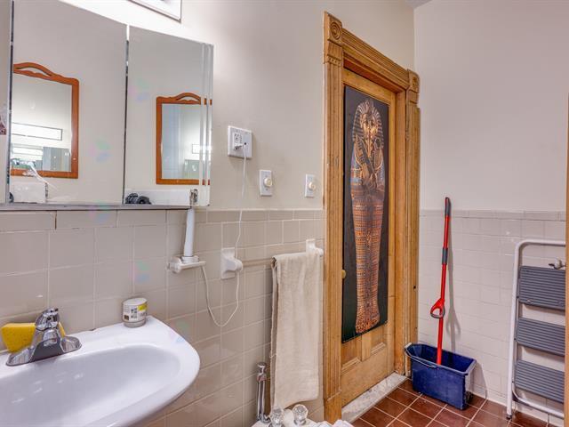 818-820 Rue Cherrier Property Photo 23