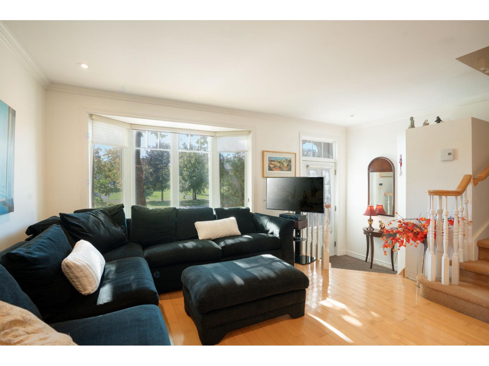 1933 Rue De Cognac Property Photo 3