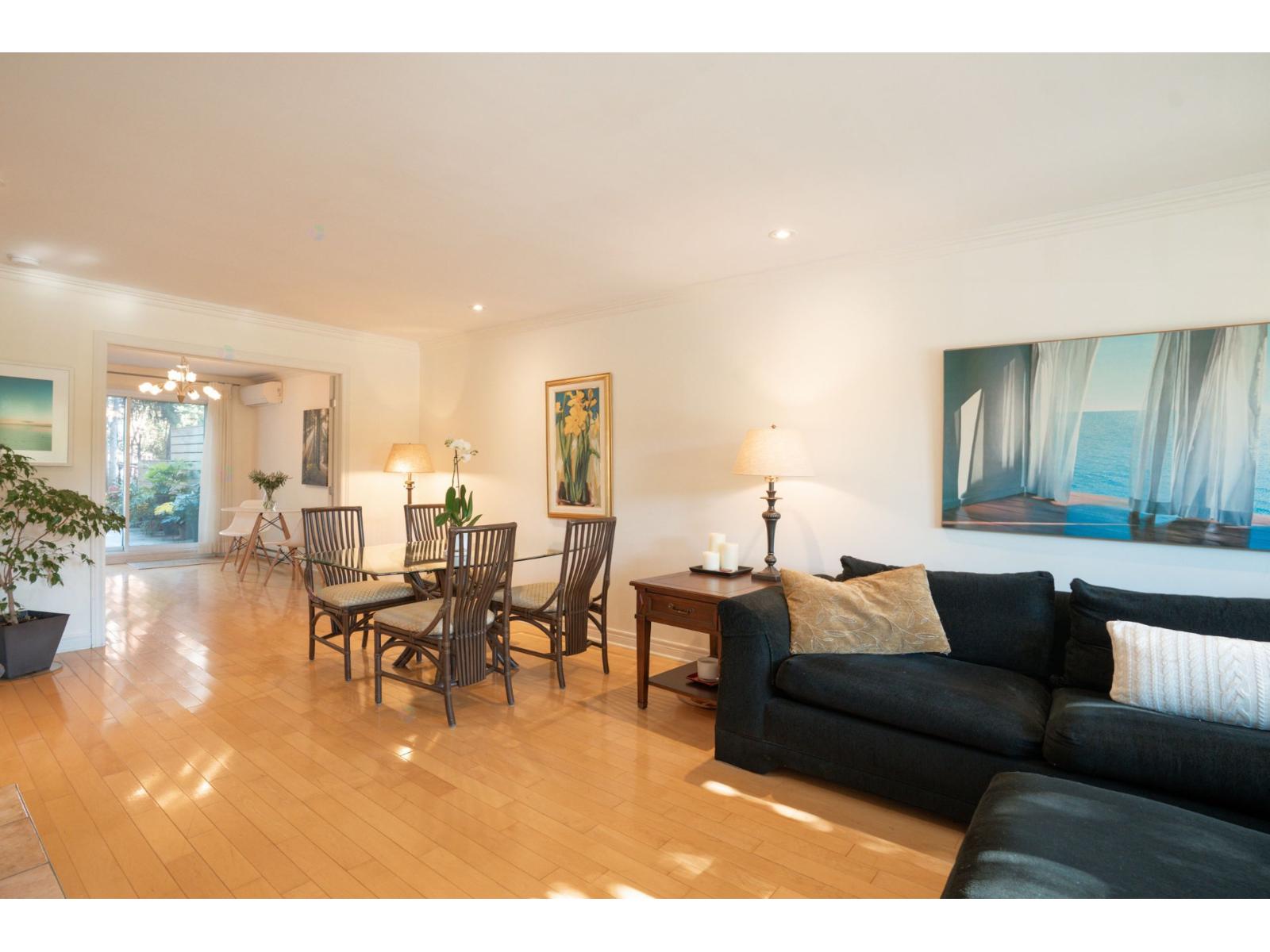 1933 Rue De Cognac Property Photo 4