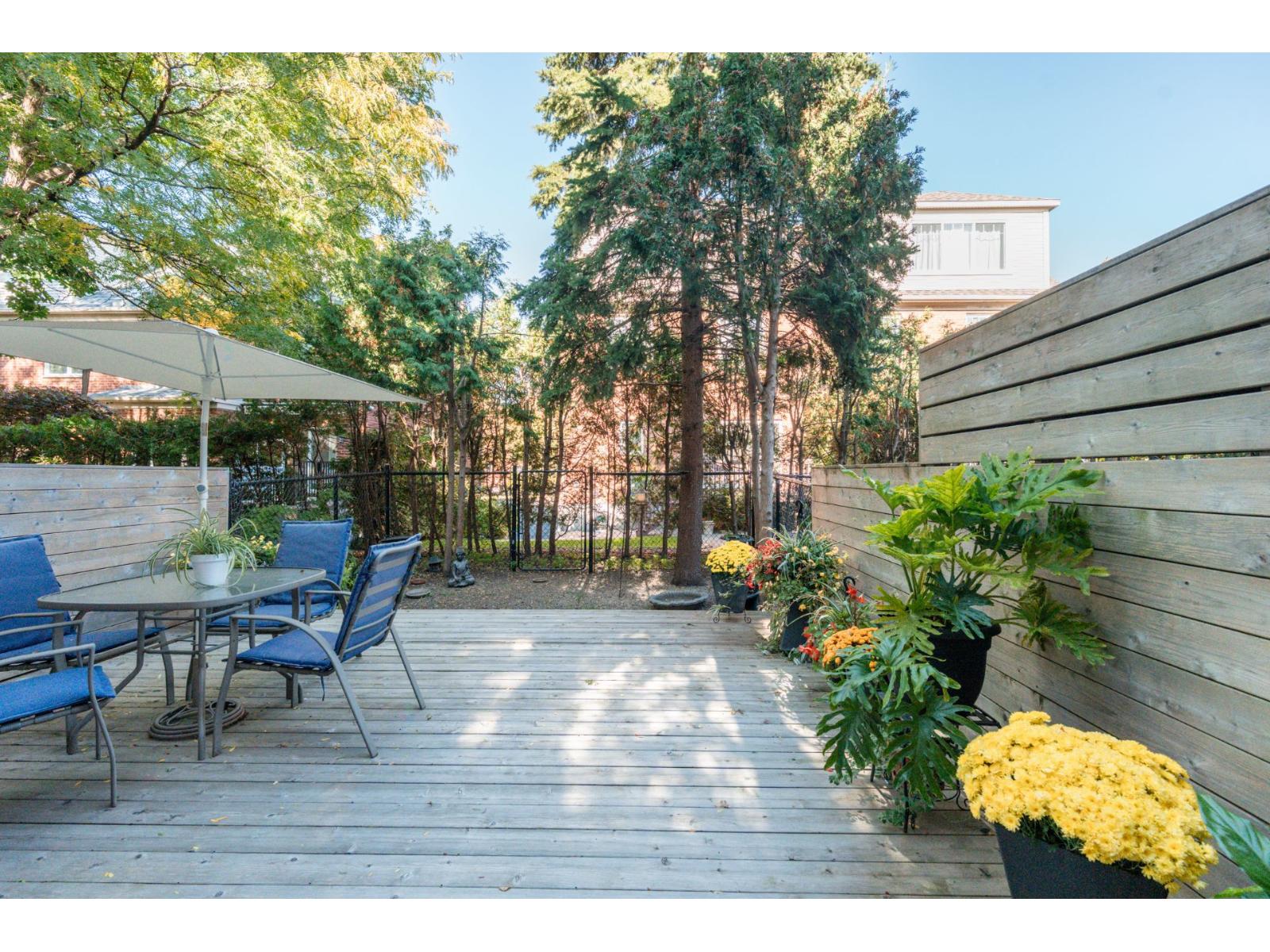 1933 Rue De Cognac Property Photo 21