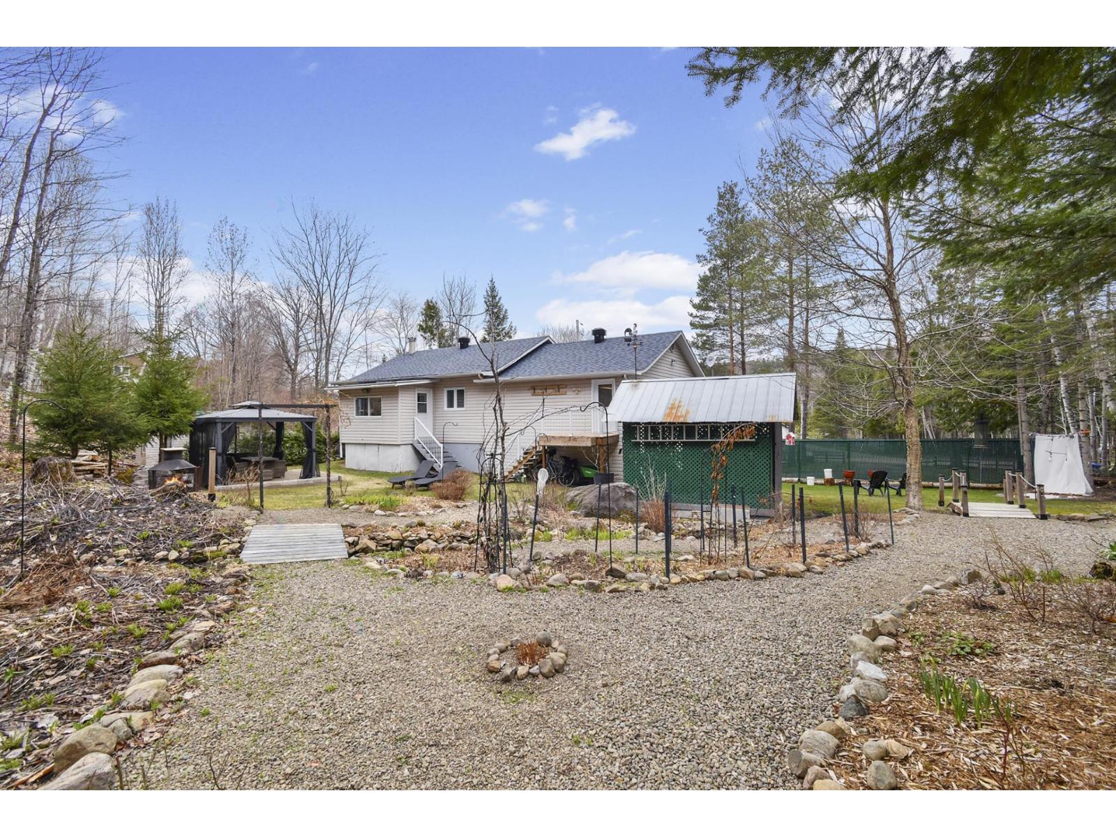 25 Ch. Du Lac-hénault S. Property Photo 31