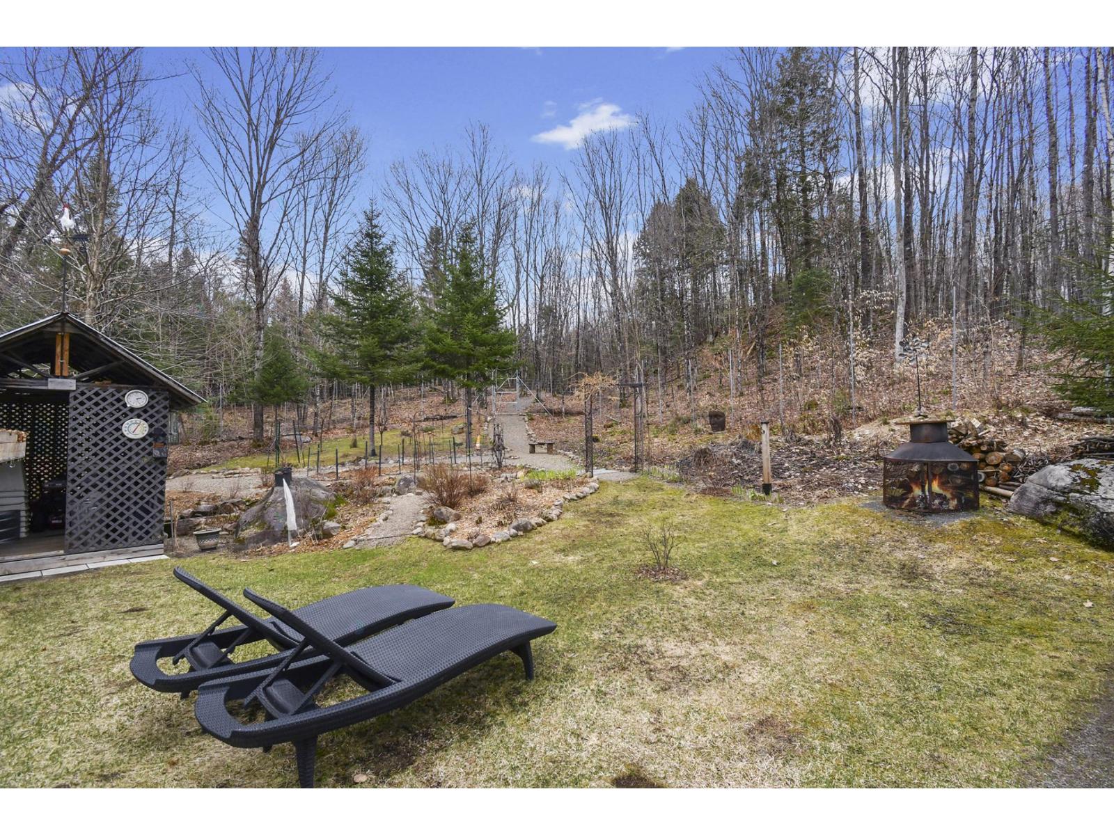 25 Ch. Du Lac-hénault S. Property Photo 33