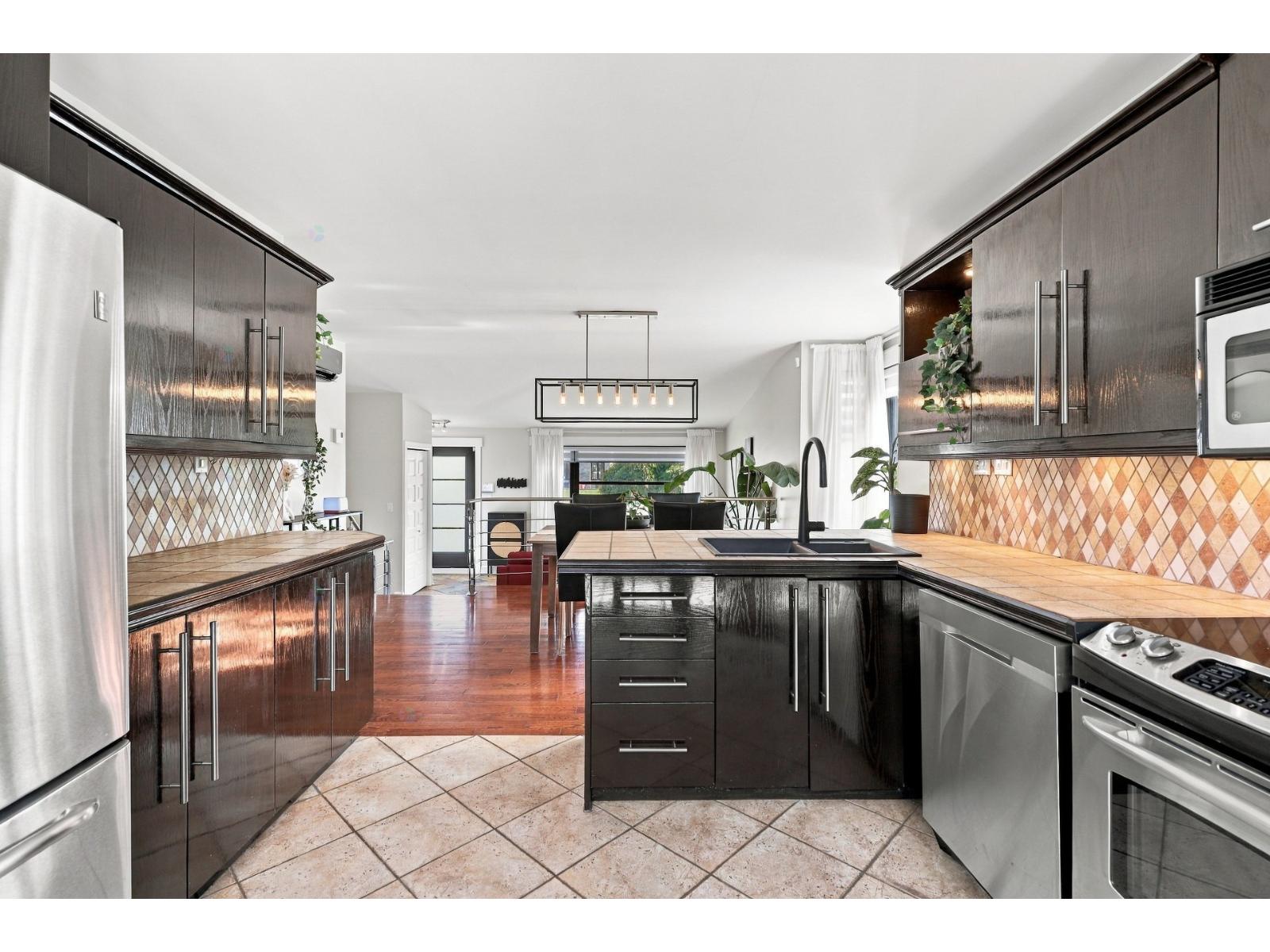 25 Rue Des Merles Property Photo 10