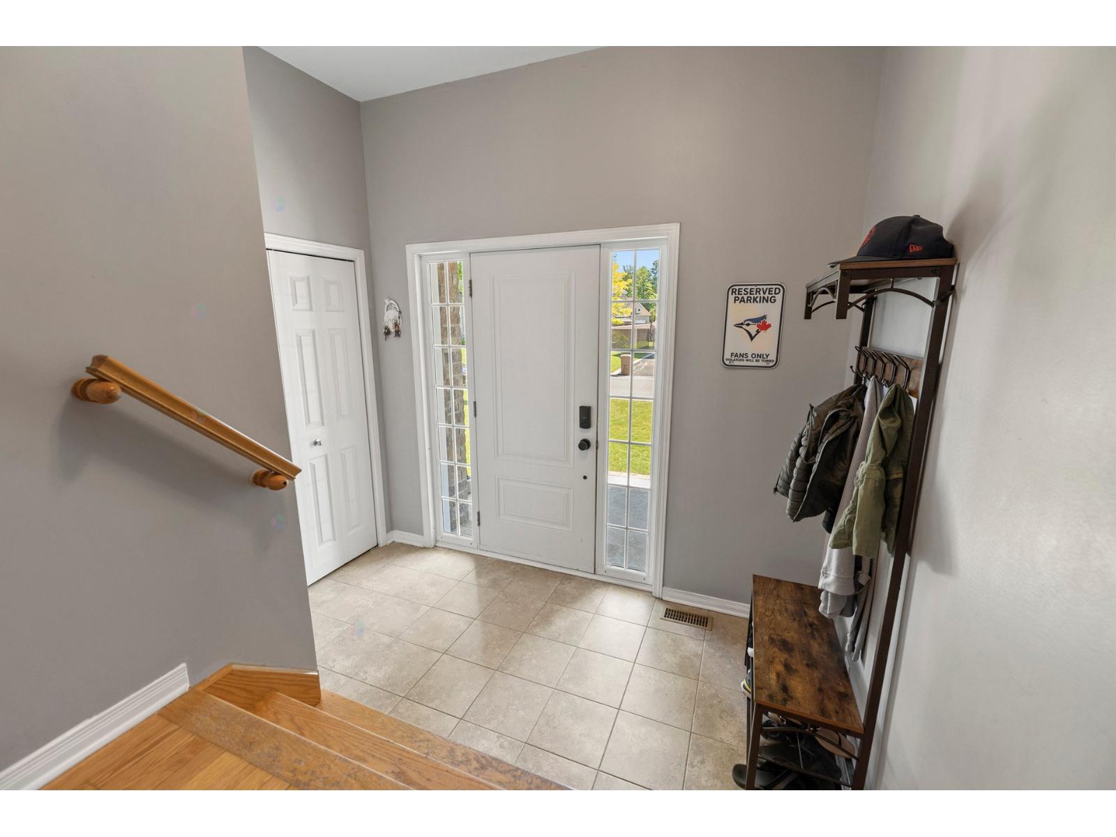 86 Av. Chamberry Property Photo 4