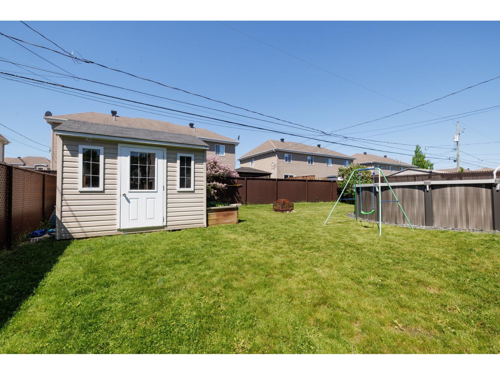 86 Av. Chamberry Property Photo 41
