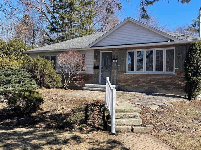 79 Rue Somerset Property Photo 1
