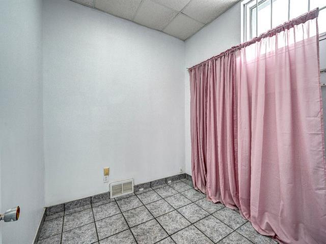 103z Boul. Perrot Property Photo 4