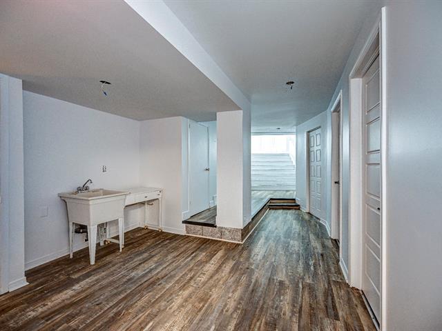 103z Boul. Perrot Property Photo 6