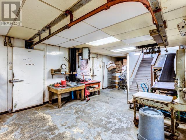 203 Hanson Street Property Photo 17