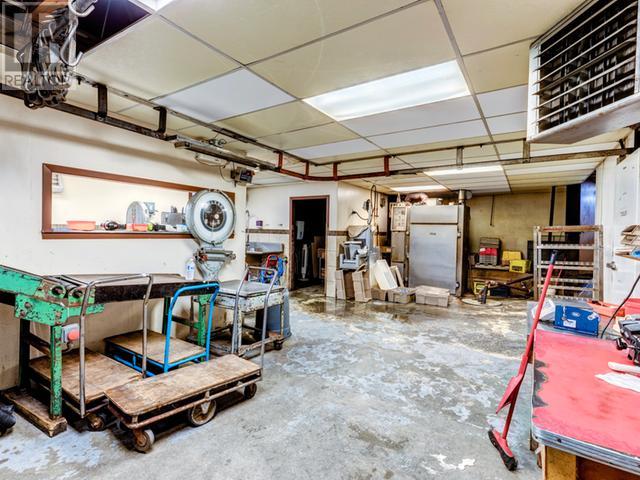 203 Hanson Street Property Photo 18