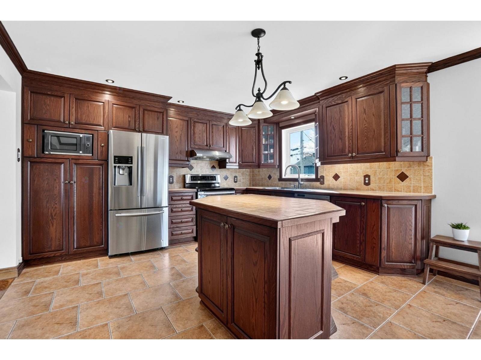 238 Rue Serval Property Photo 8