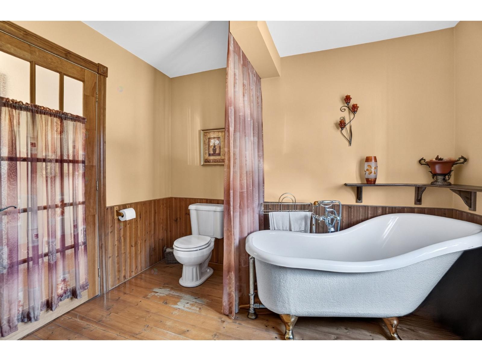 238 Rue Serval Property Photo 14