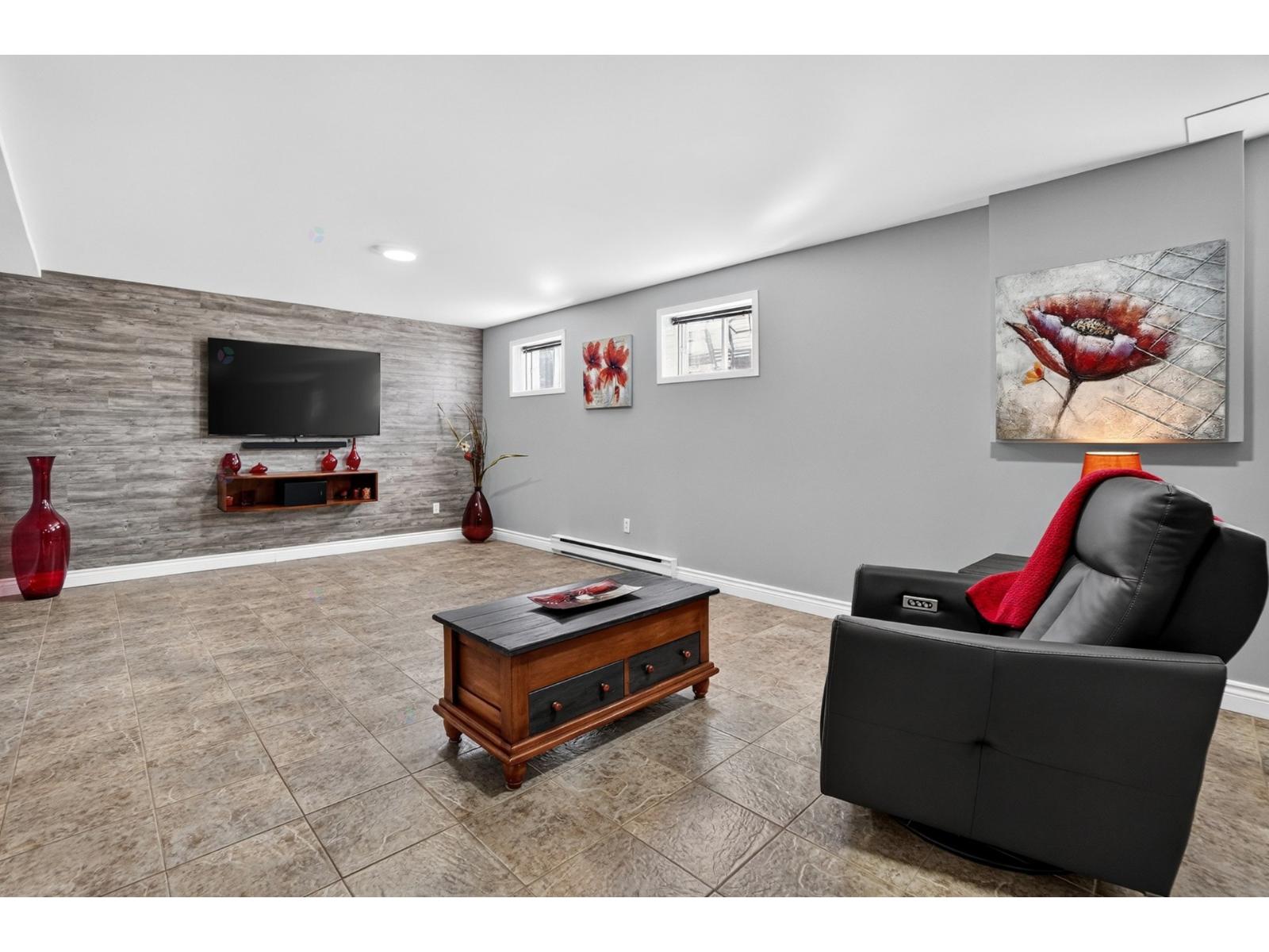 238 Rue Serval Property Photo 15
