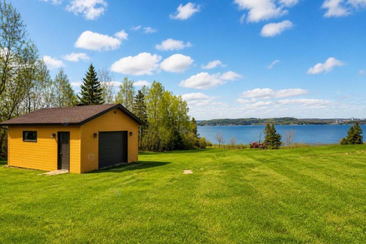 107 Route De La Pointe Property Photo 3