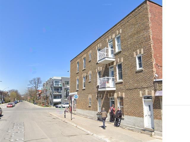 4900-4904 Rue Ontario E. Property Photo 1